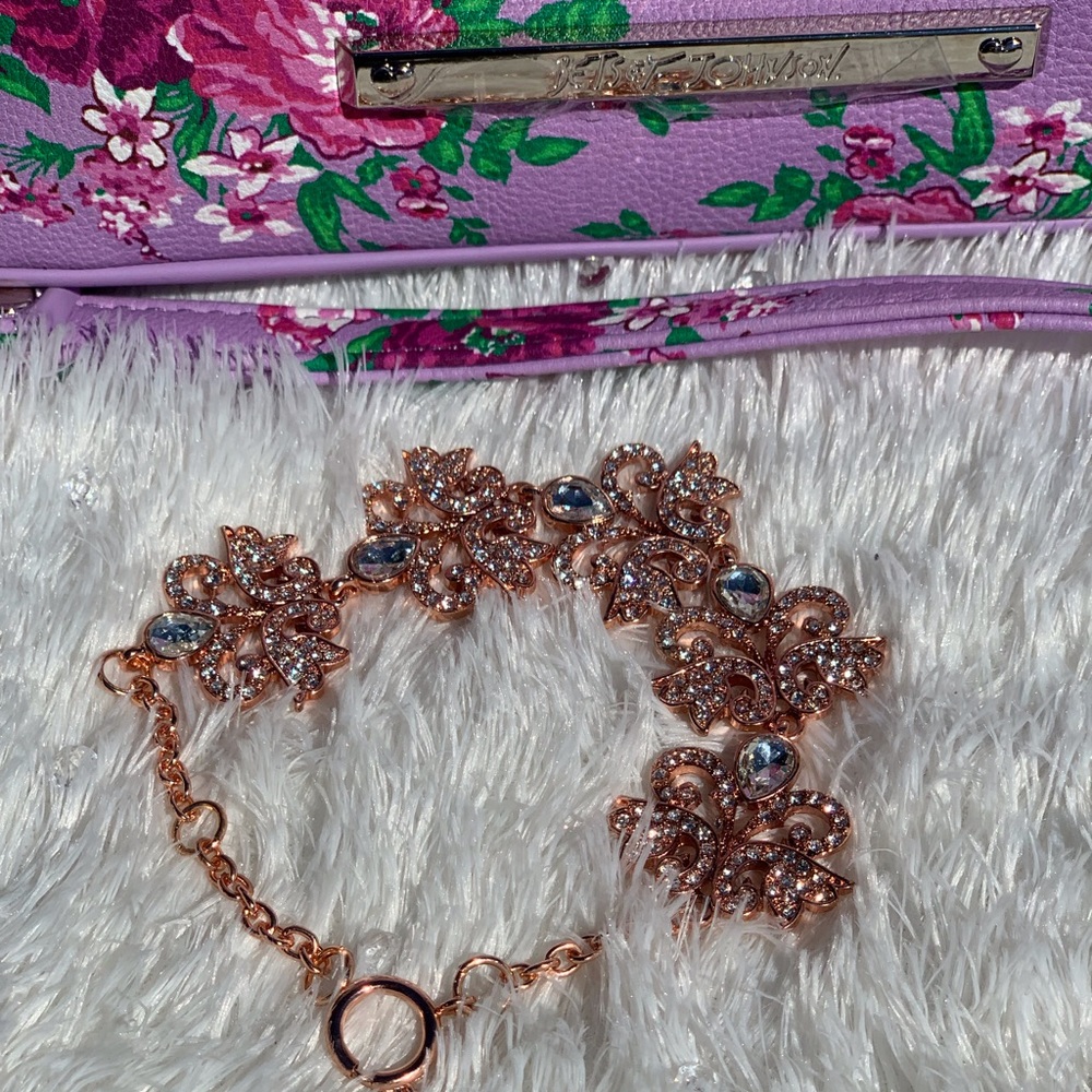 Rose Gold Royal Bracelet